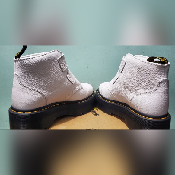NIB DR. MARTENS Devon Flower Buckle White Leather Platform Boots Various Sizes - Picture 10 of 15